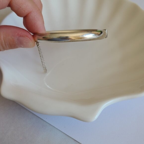Vintage Sterling Silver Hand Engraved Hinged Bangle Bracelet BC Zinoff - Picture 3 of 6